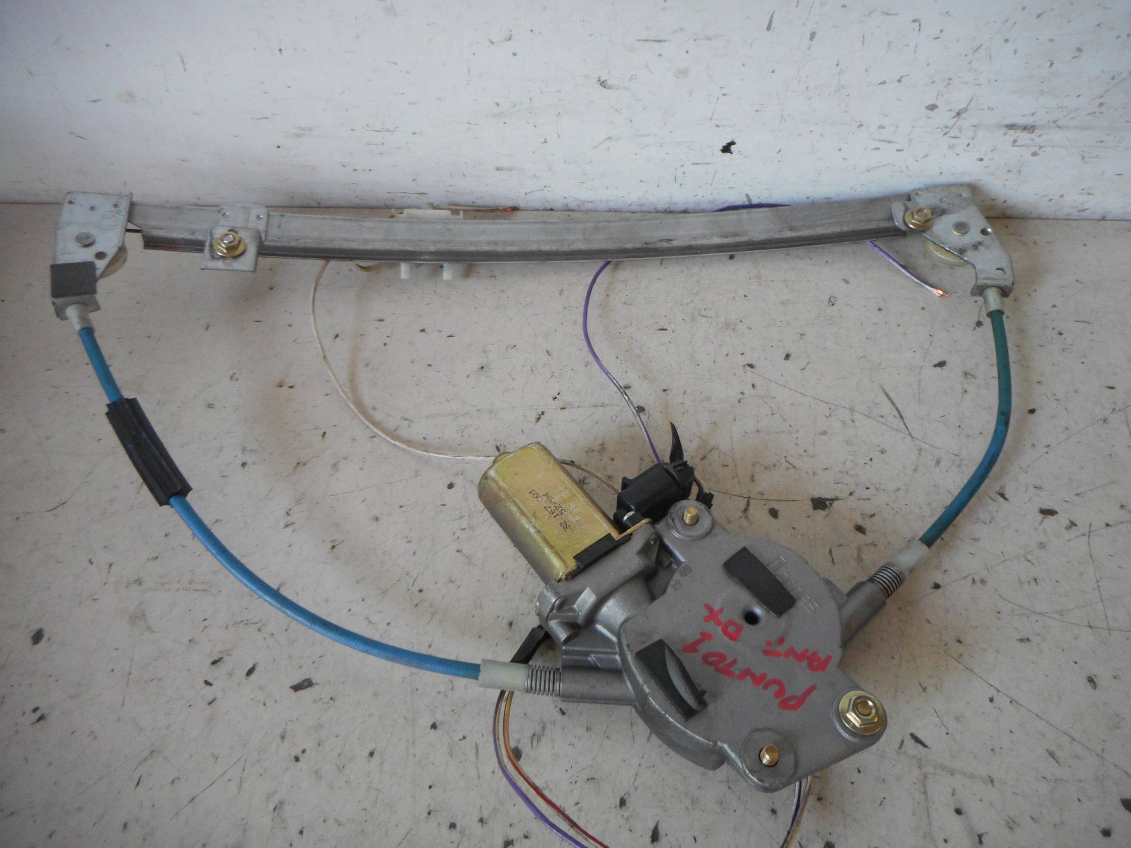 Alzacristallo elettr. porta ant. dx.